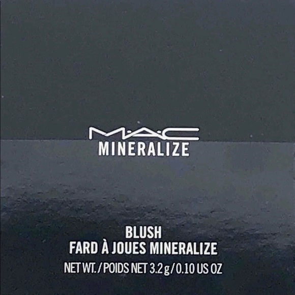 Mac mineralize blush (love joy) - Picture 2 of 2